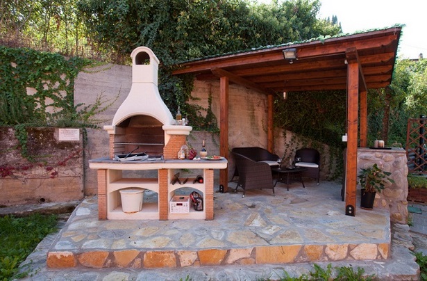 Garten mit grillecke