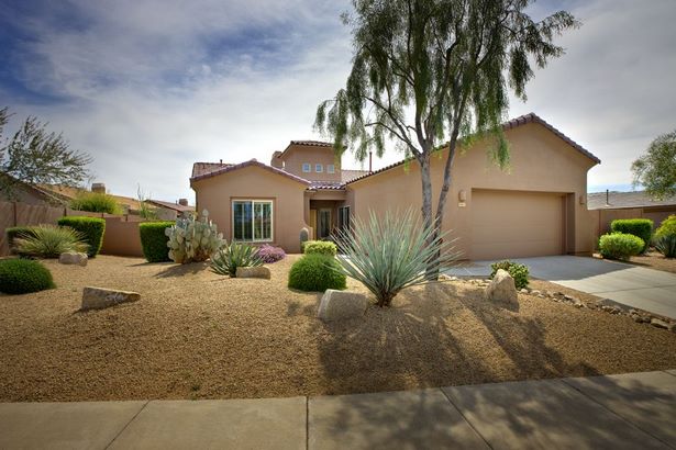Wartungsarme Wüsten-Landschaftsbau-Ideen